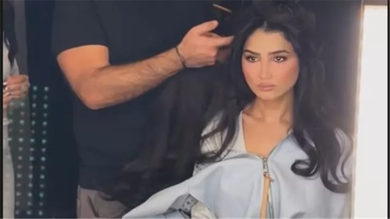 صورة عفوية لمي عمر من كواليس «الست موناليزا» تخطف قلوب جمهورها