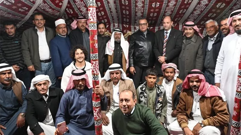 محافظ جنوب سيناء يلتقي مشايخ وعواقل وشباب بدو خليج العقبة