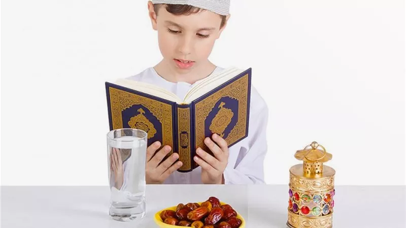 استشاري علاقات أسرية توضح كيفية تهيئة الطفل للصيام في رمضان| خاص