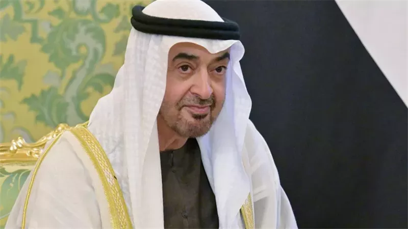 رئيس الإمارات يصل «الكرملين» لإجراء محادثات مع نظيره الروسي