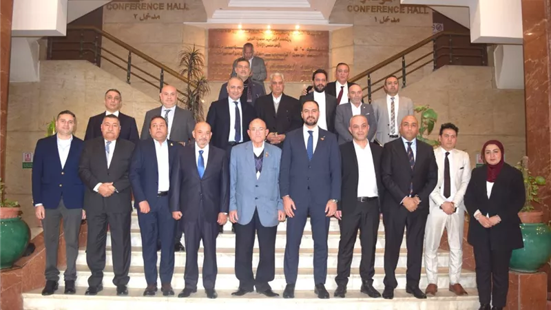 مصر وسوريا تتفقان على فتح آفاق جديدة للتعاون في صناعة مواد البناء