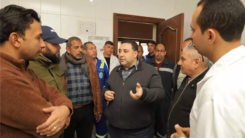 رئيس مياه البحيرة يتفقد محطة كفر الدوار 1 «التشيكي» ويلتقي بالعاملين