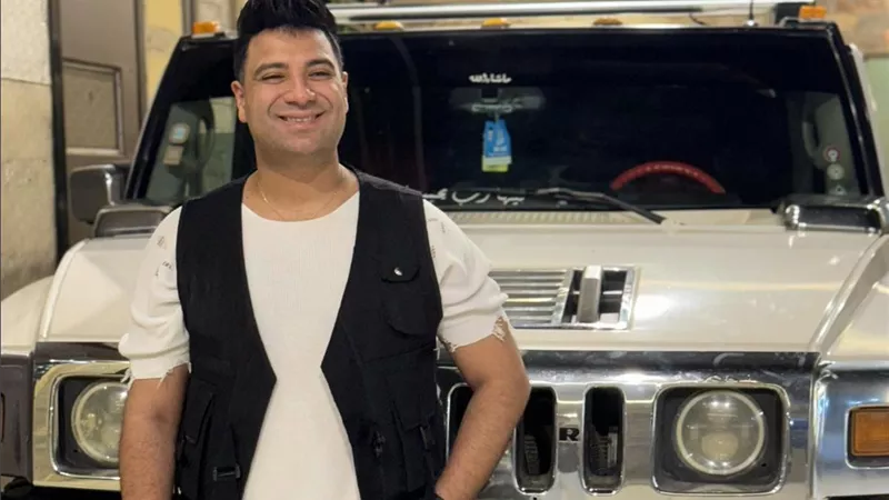 «أنا مش زعلان»..الصور الأولى من موقع حريق شقة المطرب الشعبي أمير سلطان