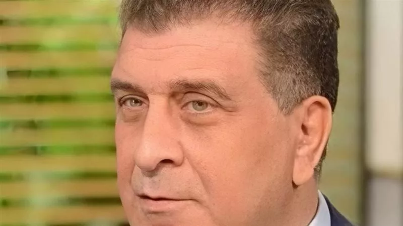 محامي السيجار والضرائب !