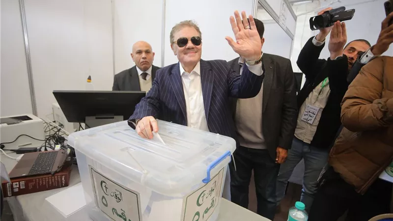 السيد البدوي: الوفد فقد خطابه السياسي وتراجع دوره التنظيمي