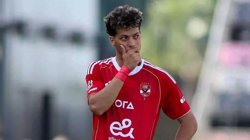 بعد هتافات «يلا غور».. جمهور الأهلي يعيد إمام عاشور راجيا العفو