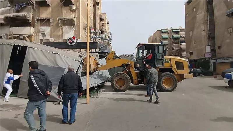 حي الزهور يضرب بيد من حديد علي المقاهي المخالفة في حملات مكبرة ببورسعيد