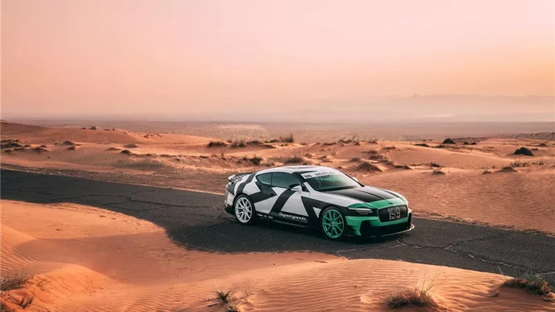 بينتلي  تختار دبي للكشف العالمي عن Supersports خلال العرض الأول لفيلم FULL