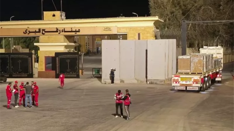 فتح جزئي لمعبر رفح وسط ترتيبات أمنية مشددة وضغوط سياسية متواصلة