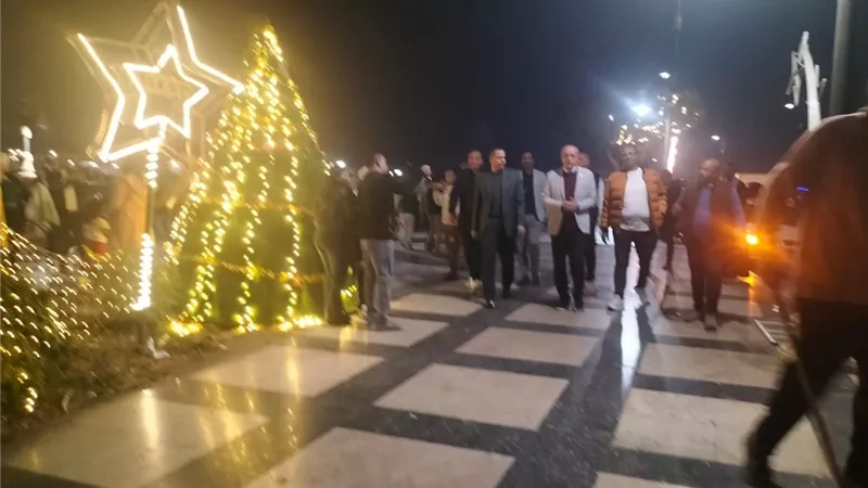 محافظ الأقصر في جولة تفقدية ليلية بكورنيش النيل لمتابعة النظافة