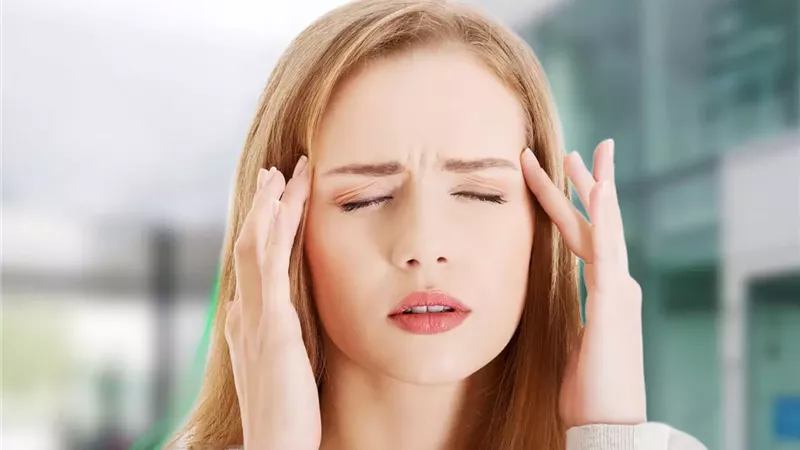 الصداع بأنواعه.. دليلك لفهم ألم الرأس ومعرفة علاماته الخطيرة