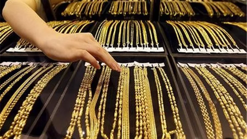 قبل ما تشتري ذهب.. 8 نصائح تحميك من النصب وتخليك كسبان
