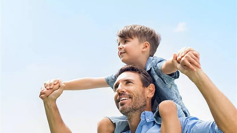 الصحة تدعو لتعليم الأطفال المهارات الحياتية لحمايتهم من العنف عبر الإنترنت
