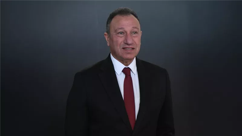 محمود الخطيب يهنئ طائرة الأهلي بالفوز بدوري المرتبط على حساب الزمالك