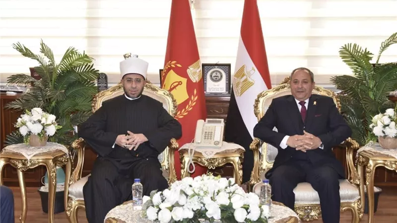 المحافظ يستقبل وزير الأوقاف في افتتاح مسابقة بورسعيد الدولية