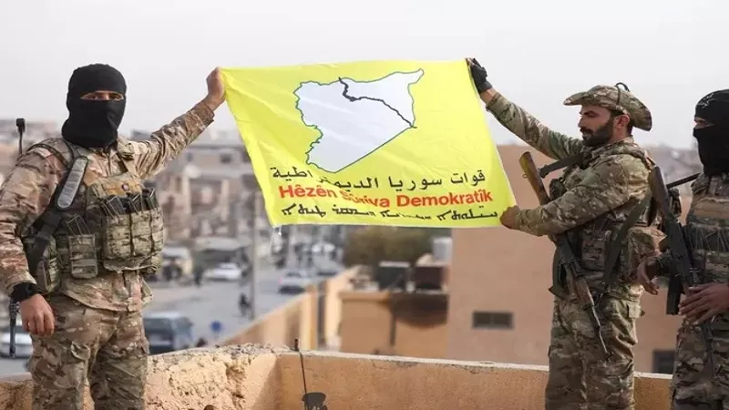 طارق البرديسي: دمج قسد داخل مؤسسات سوريا يقلص من بؤر التوتر والصراعات