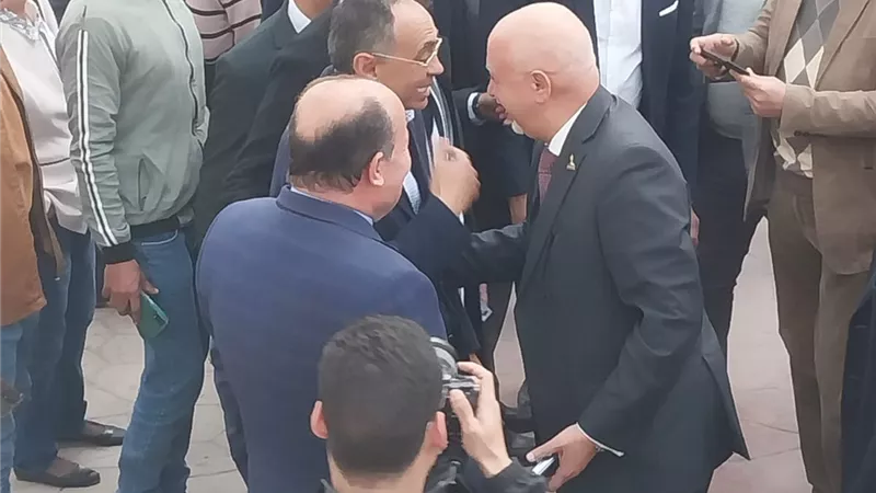 مشهد يجمع حازم الجندي وسري الدين في الساعات الأخيرة لانتخابات الوفد