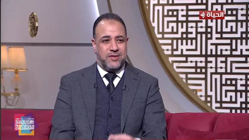 أيمن أبو عمر: فقدان الثبات في العلاقة مع الله ينعكس بالسلب على الحياة