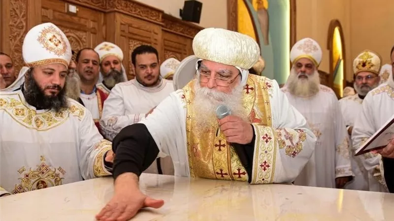 الأنبا دوماديوس يدشن كنيسة الشهيد ونس ويسيم كاهنا جديدا بإيبارشية 6 أكتوبر