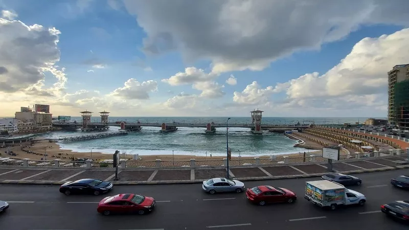 العظمى في القاهرة 30 وتحسن تدريجي الأربعاء.. الأرصاد تكشف حالة الطقس|فيديو