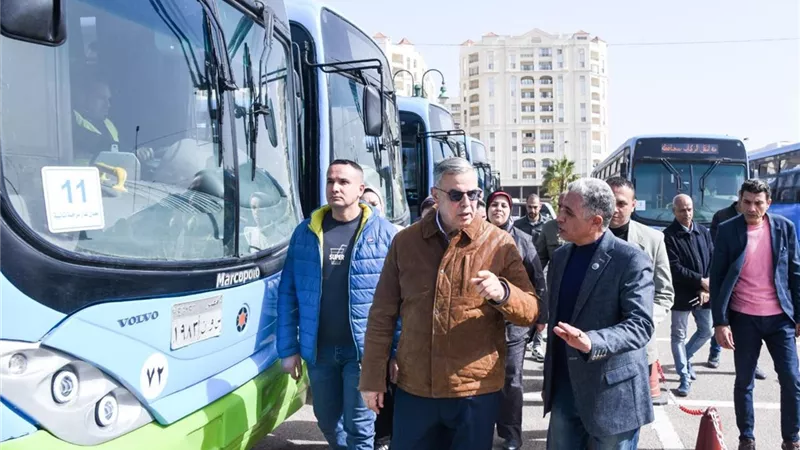 محافظ الإسكندرية يشدد على التزام وسائل النقل البديلة بتعريفة الركوب 