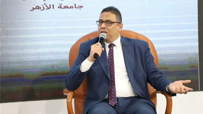 عميد إعلام الأزهر: نحتاج جيشا من المدونين لمواجهة المحتوى الإلكتروني الضار