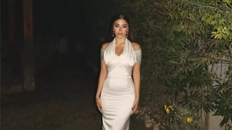 يارا السكري تخطف الأنظار بإطلالة أنثوية راقية تجمع بين الكلاسيكية والعصرية