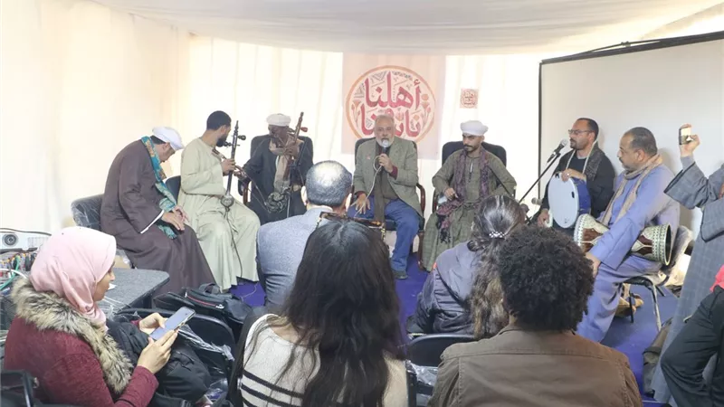 ملامح الحياة الثقافية على طاولة «مخيم أهلنا وناسنا» بمعرض الكتاب