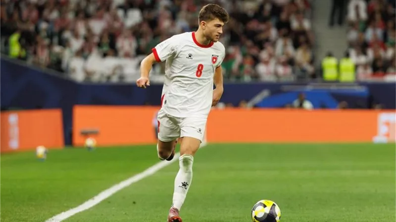 الصفقة تمت.. عودة الفاخوري يوقع عقود الانضمام إلى بيراميدز 