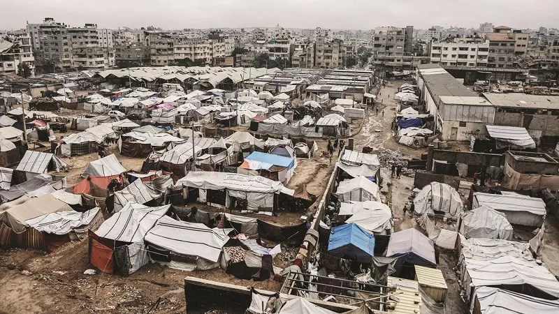 متحدث الصحة بغزة: الغارات الإسرائيلية تستهدف خيام النازحين 