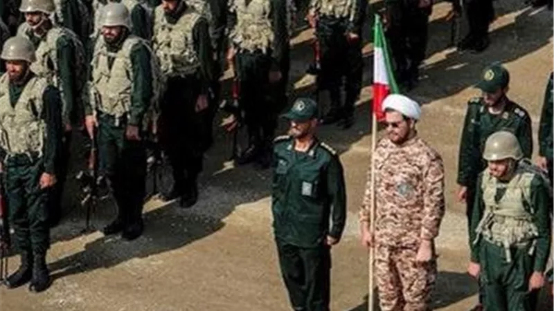 مسؤول إيراني: الحرس الثوري لا يخطط لإجراء مناورات بمضيق هرمز