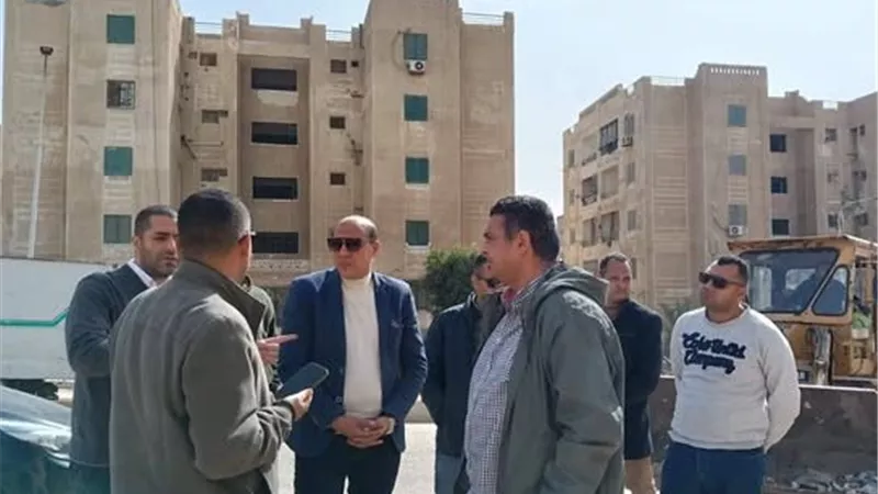 رئيس جهاز العبور يقود جولة ميدانية بالحي الترفيهي لرفع كفاءة النظافة