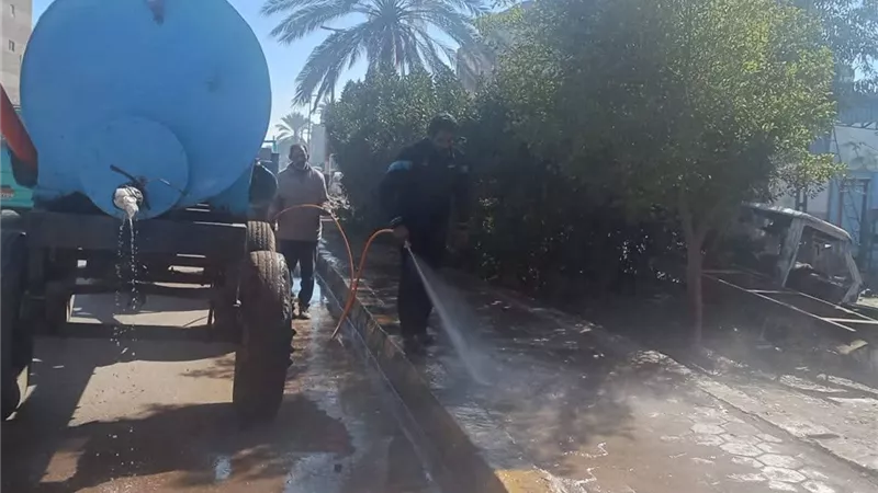 رئيس مركز ومدينة فوه يتابع أعمال حملات النظافة