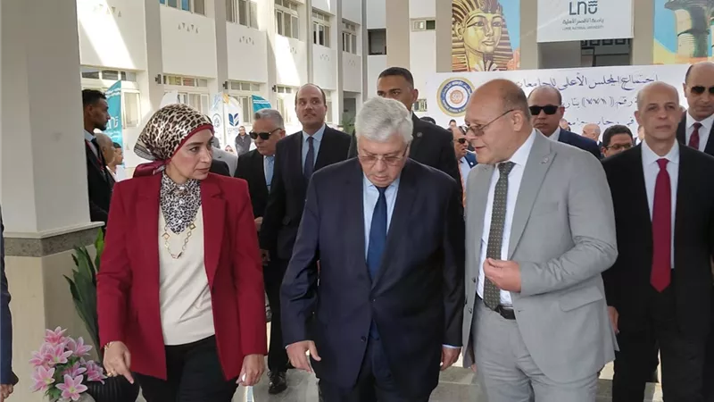 رئيس جامعة سوهاج وقيادات التعليم العالي فى اجتماع المجلس الأعلى للجامعات