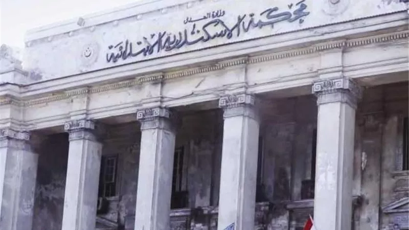 السجن المشدد 15 سنة لـ «سائق» تعدى على ابنته كرهًا بالإسكندرية