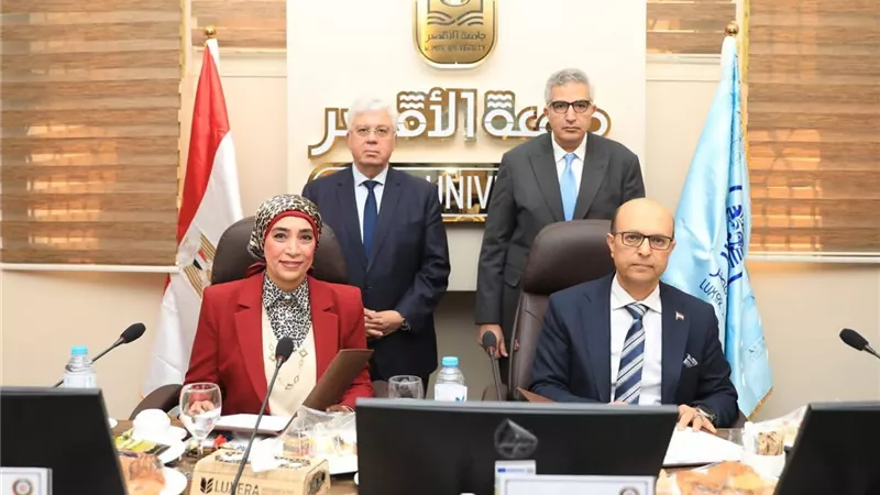 رئيس جامعة أسيوط يشارك في اجتماع المجلس الأعلى للجامعات بجامعة الأقصر