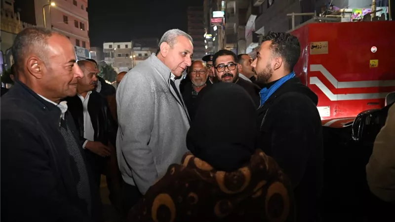محافظ الغربية يتابع أعمال إزالة عقار مائل بقرية محلة أبو علي