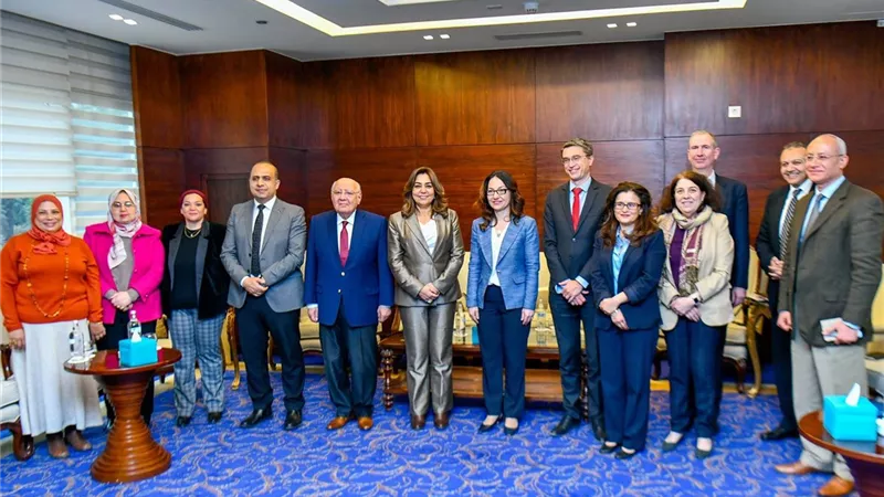 تعاون بين وزارة البيئة والبنك الدولي في مواجهة التحديات البيئية