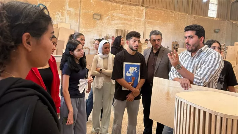 طلاب مصر المعلوماتية يزورون مدينة دمياط الجديدة للأثاث