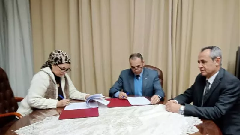 بروتوكول مشترك بين الأكاديمية المعلمين و«إيديوهب» لتطوير مهارات المعلمين