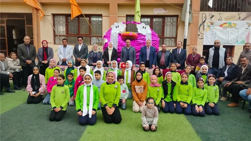 تسليم نظارات طبية لتلاميذ بني سويف ضمن مبادرة 