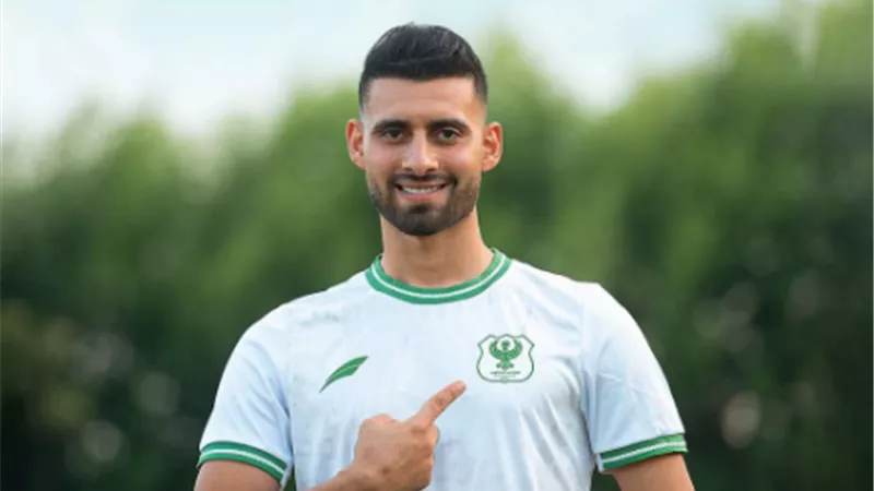 المصري يعلن خضوع باهر المحمدي لعملية جراحية عقب مباراة الزمالك