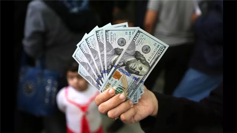 بعد مكاسب مارس القوية.. جولدمان ساكس يستبعد استمرار القفزات الحادة للدولار