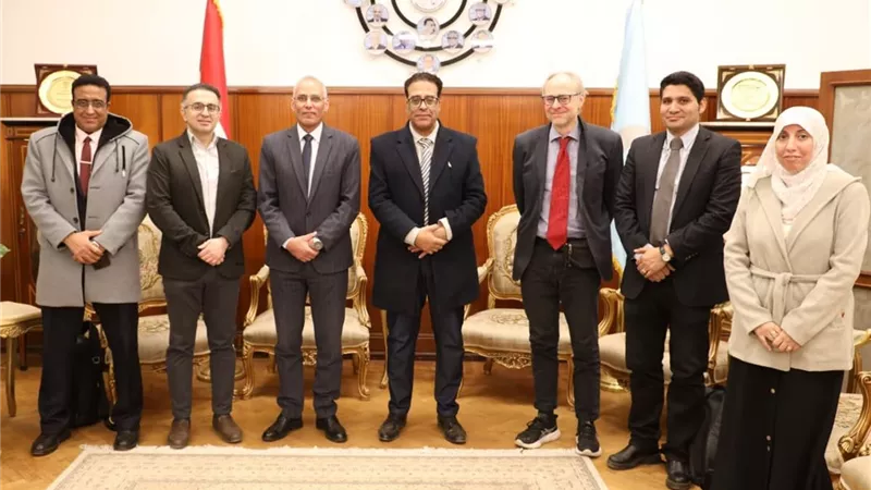استقبال وفد جامعة برمنغهام بالمركز القومي للبحوث ضمن مشروع مصري بريطاني 