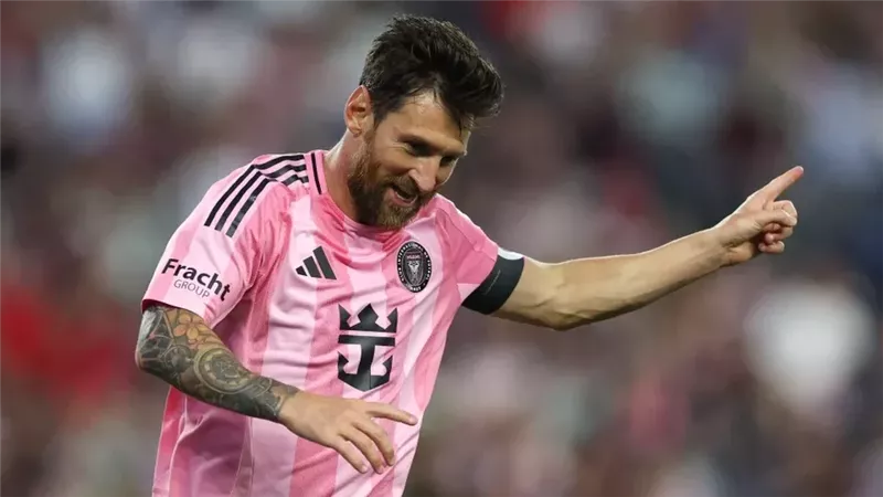 ليونيل ميسي على رادار جالطة سراي قبل كأس العالم 2026 