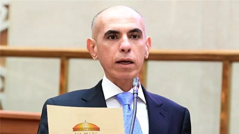 بسبب صفقة 