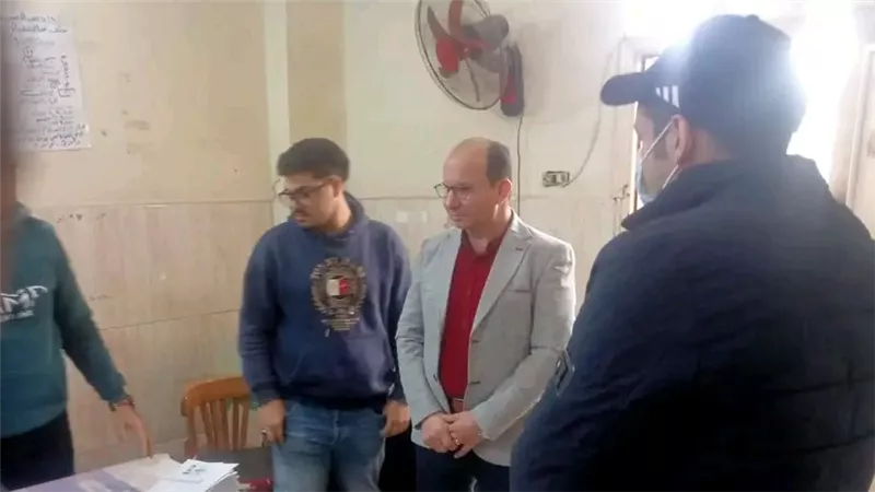وكيل «صحة الدقهلية» يتابع انتظام العمل وجودة الخدمات بمكتب رابع المنصورة