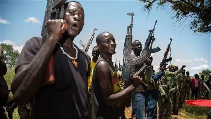 الجيش الأبيض في جنوب السودان.. بين الدفاع الذاتي والتوظيف السياسي