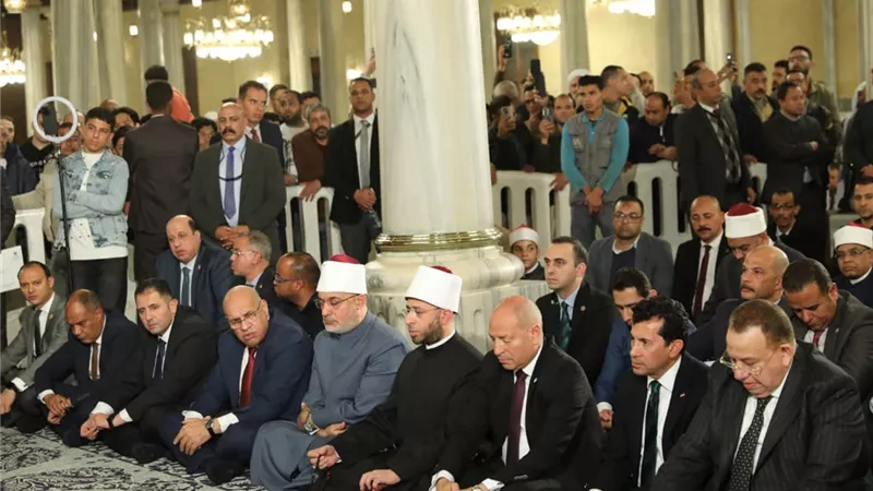 مفتي الجمهورية يشهد احتفال وزارة الأوقاف بليلة النصف من شعبان بمسجد الحسين