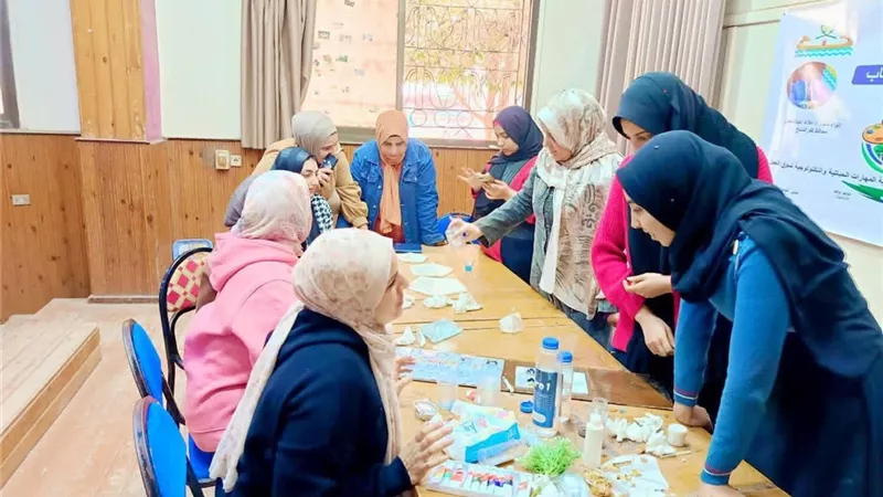 «فن الريزن» عنوان ورشة «حرفتك مهنتك » بمركز شباب الرياض بكفر الشيخ